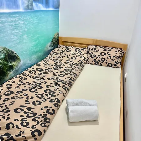 Hedonia Apartment